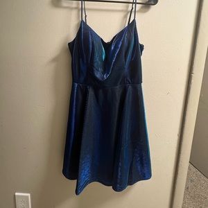 Is a nice dress new y pay 100 but I want 70